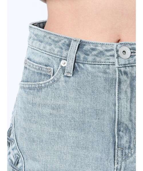 GYDA(ジェイダ)の「ハイウエストレースアップスカートライクデニムショートパンツ(デニムスカート・レディース・ブルー/ライトブルー・SMALL/MEDIUM)」の22枚目の写真