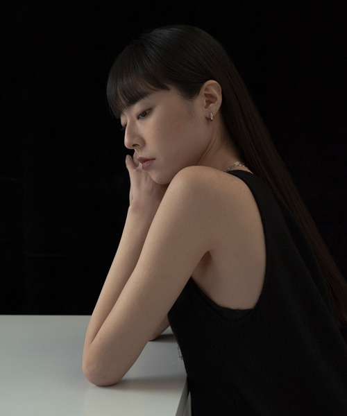 novice（ノーヴィス）の「【novice】Hinged Hexagon Hoop Pierce［Stainless］（ピアス（両耳用）・レディース・シルバー/ゴールド・FREE）」の9枚目の写真