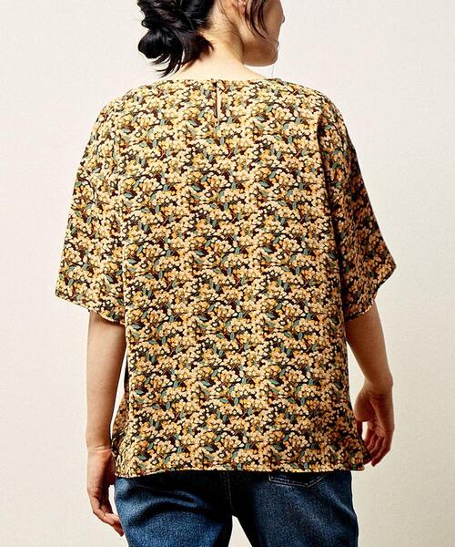 MELROSE claire（メルローズ クレール）の「【ビックポケットとレトロフラワープリントのブラウス】（シャツ/ブラウス・レディース・ネイビー/ブラウン・FREE）」の4枚目の写真