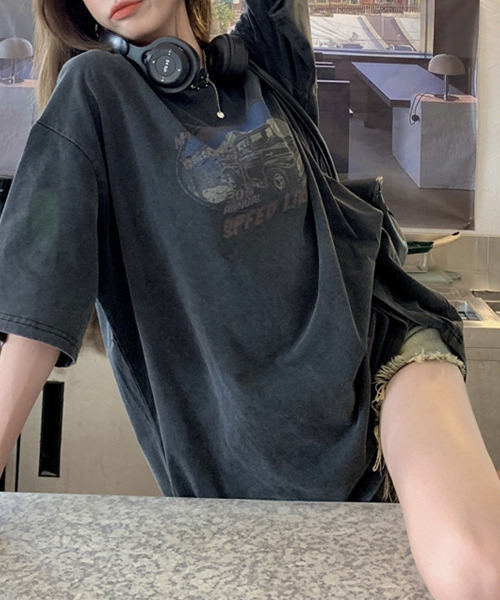 c.u.l(シーユーエル)の「古着風 ウォッシュド加工 オーバーサイズプリントTシャツ culw524(Tシャツ/カットソー・レディース・ブラック・FREE)」の8枚目の写真