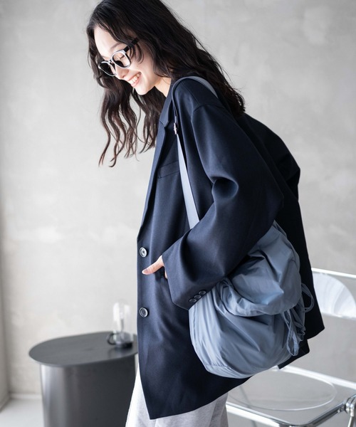 WEGO（ウィゴー）の「WEGO/ドロストBIGショルダー（ショルダーバッグ・レディース・スミクロ/ライトグレー/オフホワイト・FREE）」の16枚目の写真