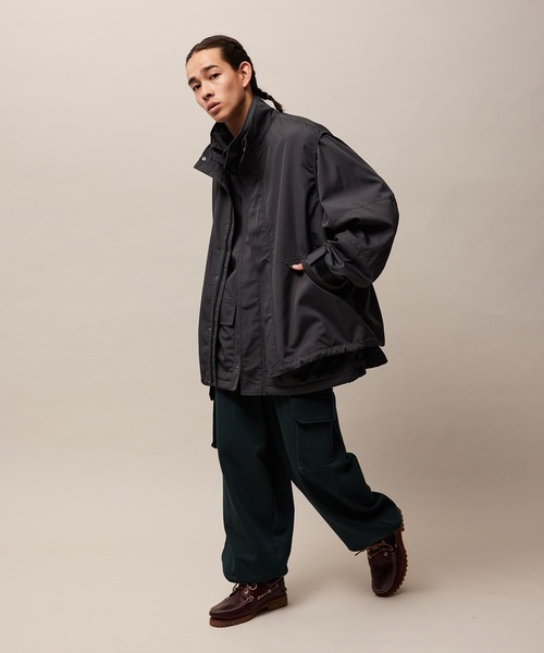 re_k by JUNRED（レクバイジュンレッド）の「re_k by JUNRED / スタンドカラーナイロンベスト（ナイロンジャケット・メンズ・ライトグレー/チャコールグレー・S/M/L）」の6枚目の写真