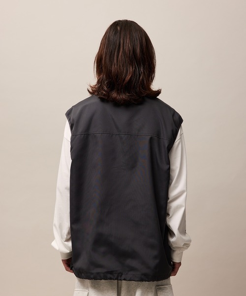 re_k by JUNRED（レクバイジュンレッド）の「re_k by JUNRED / スタンドカラーナイロンベスト（ナイロンジャケット・メンズ・ライトグレー/チャコールグレー・S/M/L）」の16枚目の写真