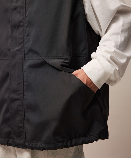 re_k by JUNRED（レクバイジュンレッド）の「re_k by JUNRED / スタンドカラーナイロンベスト（ナイロンジャケット・メンズ・ライトグレー/チャコールグレー・S/M/L）」の15枚目の写真