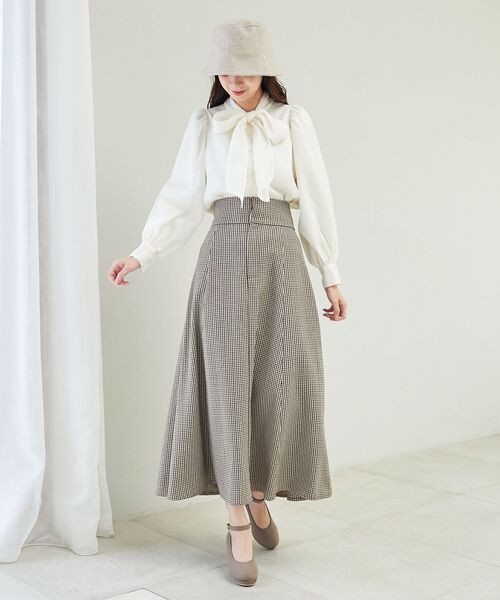 MAJESTIC LEGON(マジェスティックレゴン)の「バリエボウタイブラウス(シャツ/ブラウス・レディース・グレー系その他/ライトグレー/アイボリー/ピンク系その他2・MEDIUM)」の9枚目の写真
