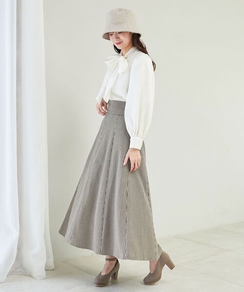 MAJESTIC LEGON(マジェスティックレゴン)の「バリエボウタイブラウス(シャツ/ブラウス・レディース・グレー系その他/ライトグレー/アイボリー/ピンク系その他2・MEDIUM)」の10枚目の写真