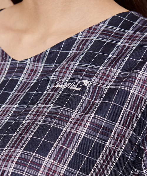 Arnold Palmer(アーノルドパーマー)の「チェック ティアード ブラウス(シャツ/ブラウス・レディース・ブラック/グレー・S/L/M)」の4枚目の写真