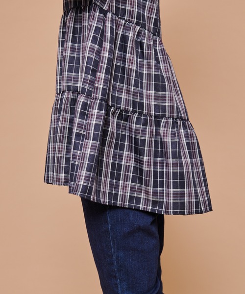 Arnold Palmer(アーノルドパーマー)の「チェック ティアード ブラウス(シャツ/ブラウス・レディース・ブラック/グレー・S/L/M)」の6枚目の写真