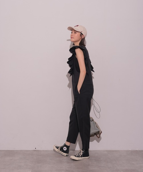 HERENCIA（ヘレンチア）の「ショルダー フリル Vネック