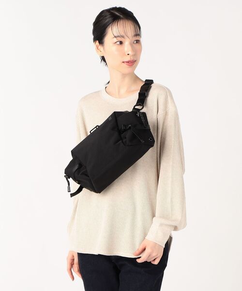 TRAVEL SHOP MILESTO(トラベルショップミレスト)の「LIKID 2WAYショルダーボディバッグ(ショルダーバッグ・レディース・ブラック/ライトグレー/ブルーグリーン・フリ-)」の4枚目の写真