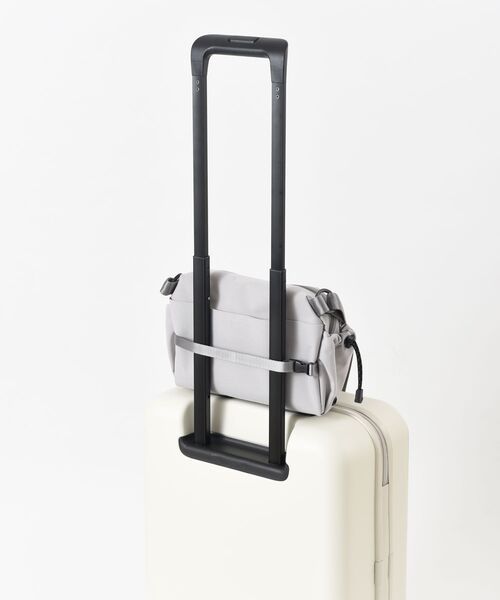 TRAVEL SHOP MILESTO(トラベルショップミレスト)の「LIKID 2WAYショルダーボディバッグ(ショルダーバッグ・レディース・ブラック/ライトグレー/ブルーグリーン・フリ-)」の21枚目の写真
