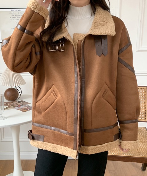 ABITOKYO（アビトーキョー）の「ボアフェイクムートンフライトジャケットブルゾン（ムートンコート・レディース・ブラック/ブラウン・FREE）」の2枚目の写真