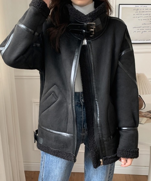 ABITOKYO（アビトーキョー）の「ボアフェイクムートンフライトジャケットブルゾン（ムートンコート・レディース・ブラック/ブラウン・FREE）」の11枚目の写真