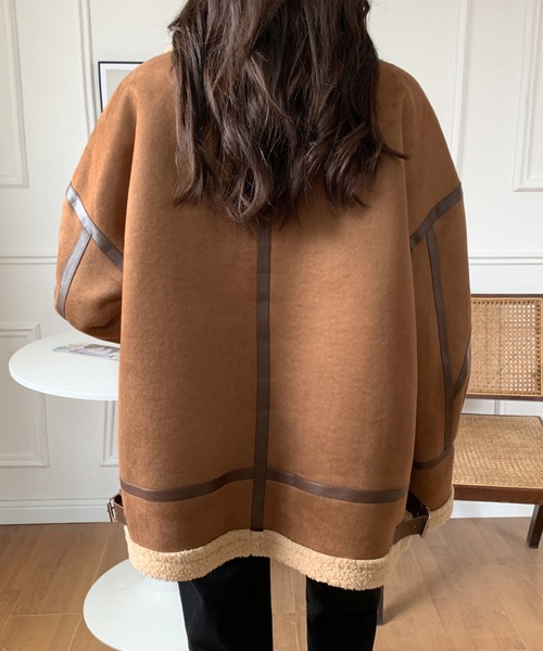 ABITOKYO（アビトーキョー）の「ボアフェイクムートンフライトジャケットブルゾン（ムートンコート・レディース・ブラック/ブラウン・FREE）」の3枚目の写真