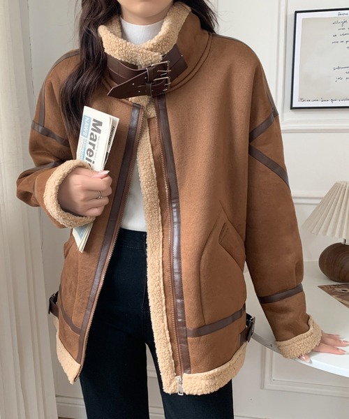 ABITOKYO（アビトーキョー）の「ボアフェイクムートンフライトジャケットブルゾン（ムートンコート・レディース・ブラック/ブラウン・FREE）」の4枚目の写真