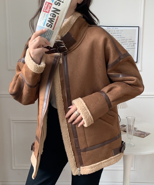 ABITOKYO（アビトーキョー）の「ボアフェイクムートンフライトジャケットブルゾン（ムートンコート・レディース・ブラック/ブラウン・FREE）」の5枚目の写真