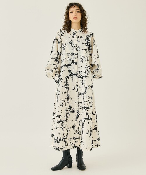 RUMCHE(ラムシェ)の「【RUMCHE/(ラム・シェ)】Abstract Paint Dress/アブストラクトペイントドレス(ドレス・レディース・オフホワイト・FREE)」の3枚目の写真