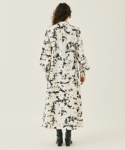 RUMCHE(ラムシェ)の「【RUMCHE/(ラム・シェ)】Abstract Paint Dress/アブストラクトペイントドレス(ドレス・レディース・オフホワイト・FREE)」の6枚目の写真