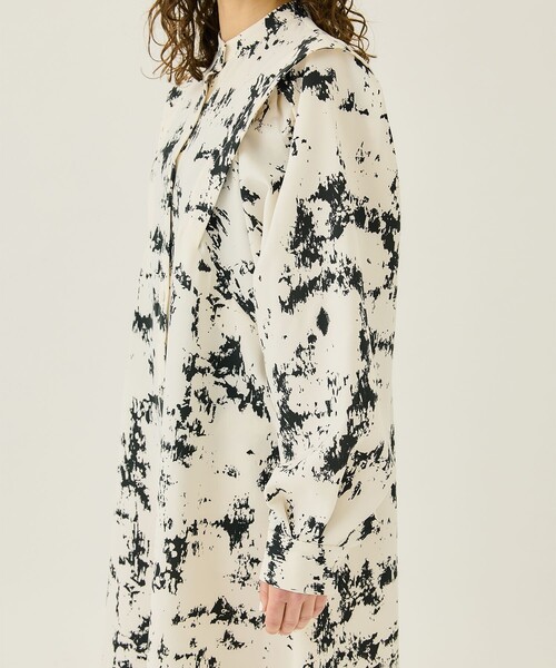 RUMCHE(ラムシェ)の「【RUMCHE/(ラム・シェ)】Abstract Paint Dress/アブストラクトペイントドレス(ドレス・レディース・オフホワイト・FREE)」の10枚目の写真