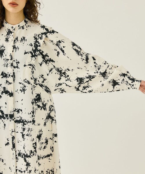 RUMCHE(ラムシェ)の「【RUMCHE/(ラム・シェ)】Abstract Paint Dress/アブストラクトペイントドレス(ドレス・レディース・オフホワイト・FREE)」の12枚目の写真