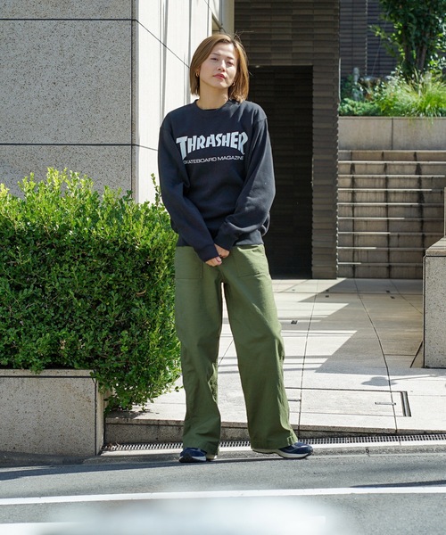 THRASHER(スラッシャー)の「MAG LOGO CREW SWEAT/スラッシャーロゴスウェットトレーナー(スウェット・メンズ・アッシュグレー/ダークグリーン/ブラック×ホワイト/ホワイト×ブラック/ネイビー・MEDIUM/LARGE/X-LARGE/XX-LARGE)」の12枚目の写真