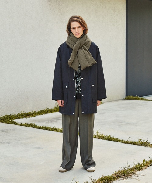 EMMA CLOTHES(エマクローズ)の「エコダウンマフラー EMMA CLOTHES(マフラー・メンズ・グレイッシュベージュ/ブラック/カーキ・FREE)」の9枚目の写真