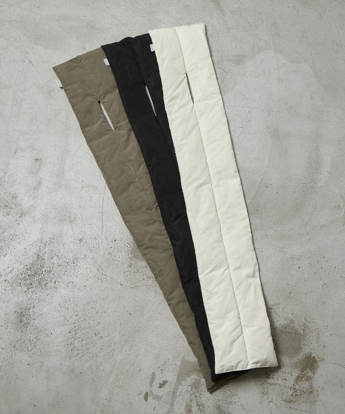 EMMA CLOTHES(エマクローズ)の「エコダウンマフラー EMMA CLOTHES(マフラー・メンズ・グレイッシュベージュ/ブラック/カーキ・FREE)」の15枚目の写真