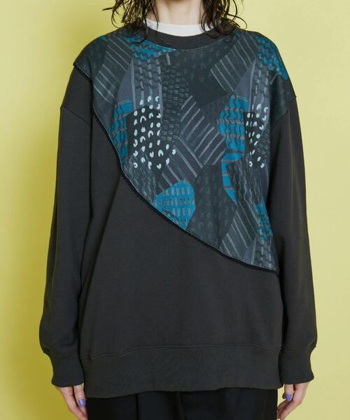 FRAPBOIS（フラボア）の「クラッカースウェット（スウェット・レディース・グレー/チャコールグレー・1/2）」の21枚目の写真