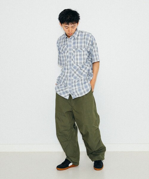 BEAMS(ビームス)の「BEAMS / 切替え バイアス チェック シャツ(シャツ/ブラウス・メンズ・ブルー/ホワイト・L/M/XL/S)」の4枚目の写真