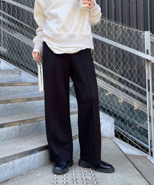 fredy emue（フレディエミュ）の「ダンボールニットワイドパンツ（その他パンツ・レディース・グレー/ブラック・38/36）」の8枚目の写真