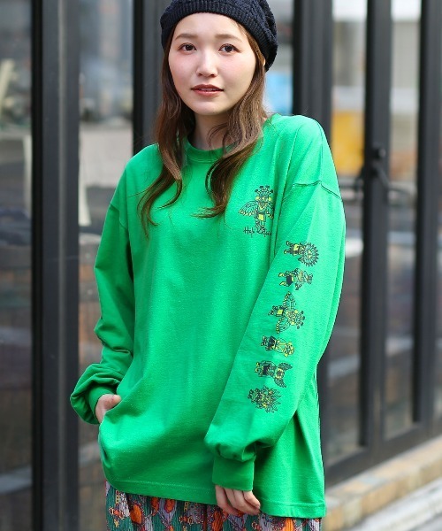 チチカカ（チチカカ）の「カッチーナズプリントロングＴシャツ（Tシャツ/カットソー・レディース・グリーン/ブラック/ホワイト・FREE）」の3枚目の写真