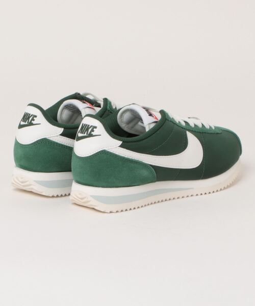 NIKE(ナイキ)の「NIKE WMNS CORTEZ DZ2795-300(スニーカー・レディース・グリーン・23㎝/23.5㎝/24㎝/24.5㎝)」の3枚目の写真