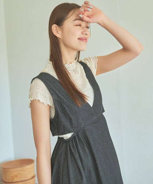 mysty woman（ミスティウーマン）の「シアーシャーリングノースリプルオーバー　113508（Tシャツ/カットソー・レディース・アイボリー/ブラック/ライトグリーン・FREE）」の2枚目の写真