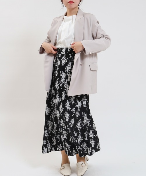 ASTORIA ODIER(アストリアオディール)の「2way花柄ロングスカート(スカート・レディース・ホワイト/ブラック・MEDIUM/LARGE)」の7枚目の写真
