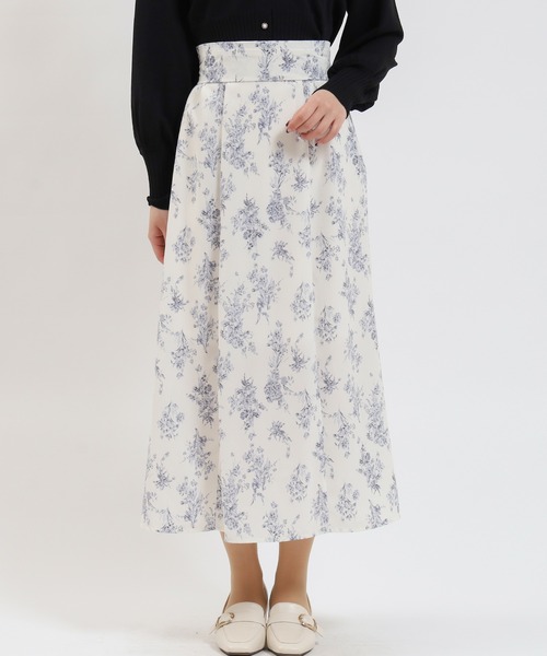 ASTORIA ODIER(アストリアオディール)の「2way花柄ロングスカート(スカート・レディース・ホワイト/ブラック・MEDIUM/LARGE)」の10枚目の写真