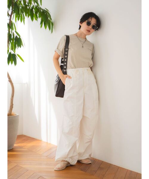 Ungrid（アングリッド）の「オーガビッツコットンエンブロイダリーTee（Tシャツ/カットソー・レディース・ブラック/ベージュ/オフホワイト・FREE）」の12枚目の写真