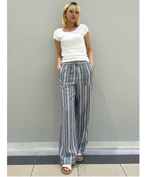 GAP(ギャップ)の「リネン混 ワイド プルオンパンツ(その他パンツ・レディース・ベージュ/ネイビー・L/S/M/XXS/XS)」の15枚目の写真