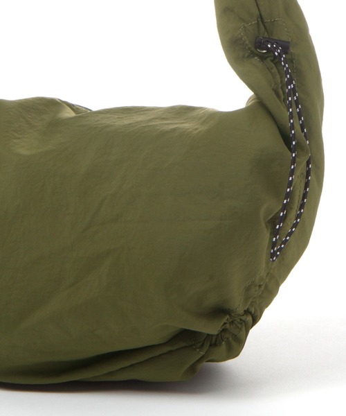 LAKOLE（ラコレ）の「サイドギャザーショルダーBAG / 110612（ショルダーバッグ・メンズ・サンドグレー/カーキ/ブラック・FREE）」の12枚目の写真