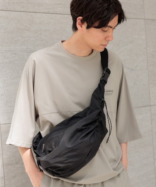 LAKOLE（ラコレ）の「サイドギャザーショルダーBAG / 110612（ショルダーバッグ・メンズ・サンドグレー/カーキ/ブラック・FREE）」の17枚目の写真