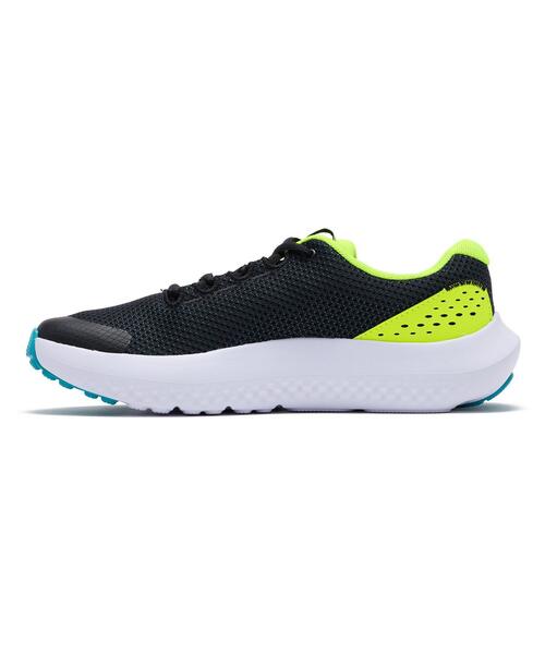UNDER ARMOUR(アンダーアーマー)の「UAサージ4(ランニング/KIDS)(スニーカー・キッズ・ブラック系その他・22.5cm/23.5cm/24.5cm/25.0cm/23.0cm/24.0cm)」の2枚目の写真