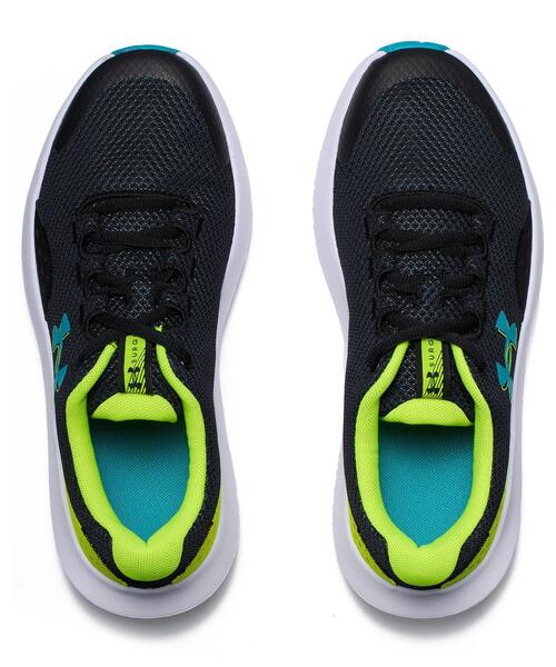 UNDER ARMOUR(アンダーアーマー)の「UAサージ4(ランニング/KIDS)(スニーカー・キッズ・ブラック系その他・22.5cm/23.5cm/24.5cm/25.0cm/23.0cm/24.0cm)」の3枚目の写真