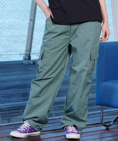 ムラサキスポーツ（ムラサキスポーツ）の「【ムラサキスポーツ限定】KOREA/コリア ナイロンカーゴパンツ ワイドルーズシルエット 韓国ストリート NZ5FKEEPER（カーゴパンツ・レディース・ブラック/カーキ/ピンク・FREE）」の13枚目の写真