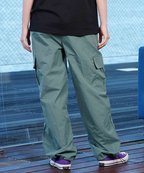 ムラサキスポーツ（ムラサキスポーツ）の「【ムラサキスポーツ限定】KOREA/コリア ナイロンカーゴパンツ ワイドルーズシルエット 韓国ストリート NZ5FKEEPER（カーゴパンツ・レディース・ブラック/カーキ/ピンク・FREE）」の15枚目の写真