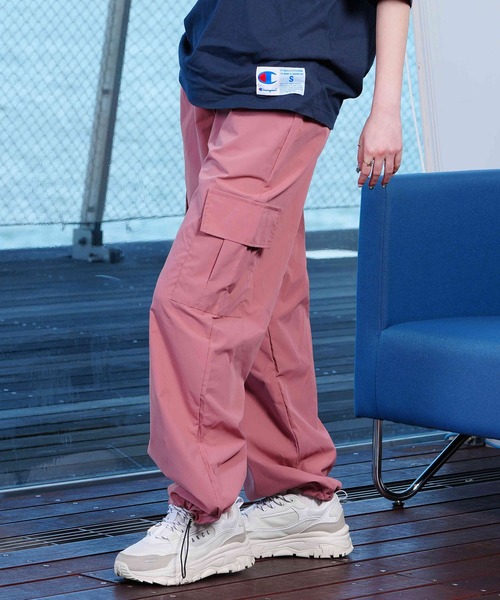 ムラサキスポーツ（ムラサキスポーツ）の「【ムラサキスポーツ限定】KOREA/コリア ナイロンカーゴパンツ ワイドルーズシルエット 韓国ストリート NZ5FKEEPER（カーゴパンツ・レディース・ブラック/カーキ/ピンク・FREE）」の19枚目の写真