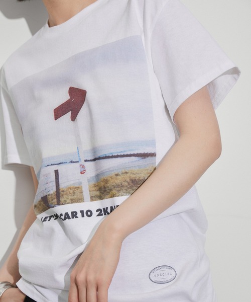TANGTANG(タンタン)の「【TANGTANG for ADAM ET ROPE'】別注GASATANG LET'SGOCAR10 2KAINI(Tシャツ/カットソー・レディース・ホワイト・S)」の4枚目の写真