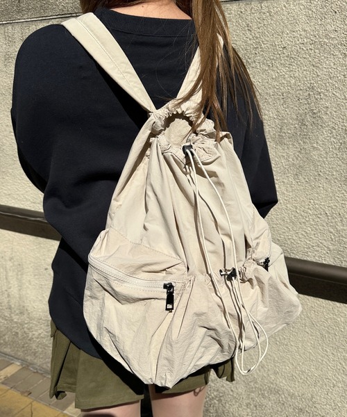 shrita（シュリータ）の「ドロストシャーリングナイロンバックパック（バックパック/リュック・キッズ・ライトブルー/ブラック/ベージュ・FREE）」の13枚目の写真