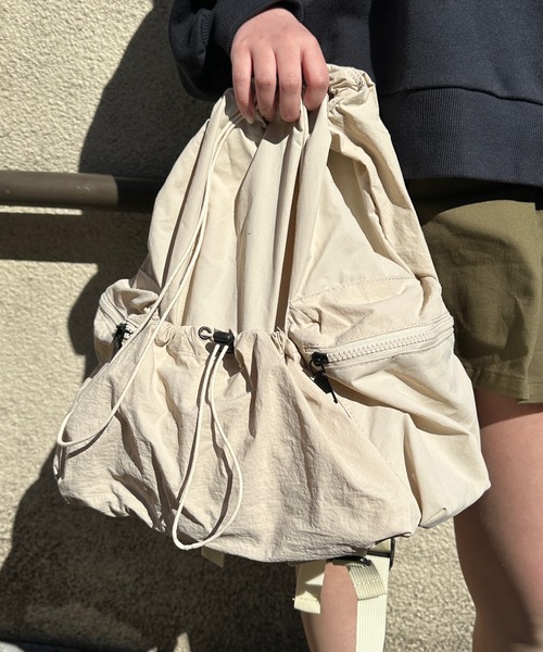 shrita（シュリータ）の「ドロストシャーリングナイロンバックパック（バックパック/リュック・キッズ・ライトブルー/ブラック/ベージュ・FREE）」の14枚目の写真