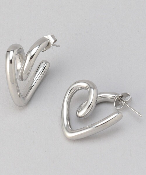 FREAK'S STORE（フリークスストア）の「esne/エスネ ニュアンスハートピアス（ピアス（両耳用）・レディース・ゴールド/シルバー・ONE SIZE）」の15枚目の写真