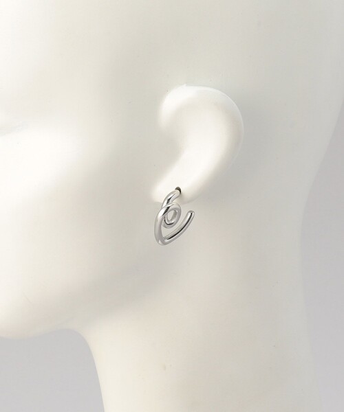 FREAK'S STORE（フリークスストア）の「esne/エスネ ニュアンスハートピアス（ピアス（両耳用）・レディース・ゴールド/シルバー・ONE SIZE）」の17枚目の写真