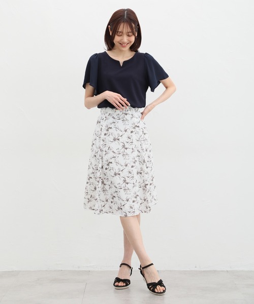 Honeys(ハニーズ)の「メタルパーツ付きトップス(Tシャツ/カットソー・レディース・アイボリー/ボルドー/ネイビー/ラベンダー・S/M/L/LL)」の9枚目の写真